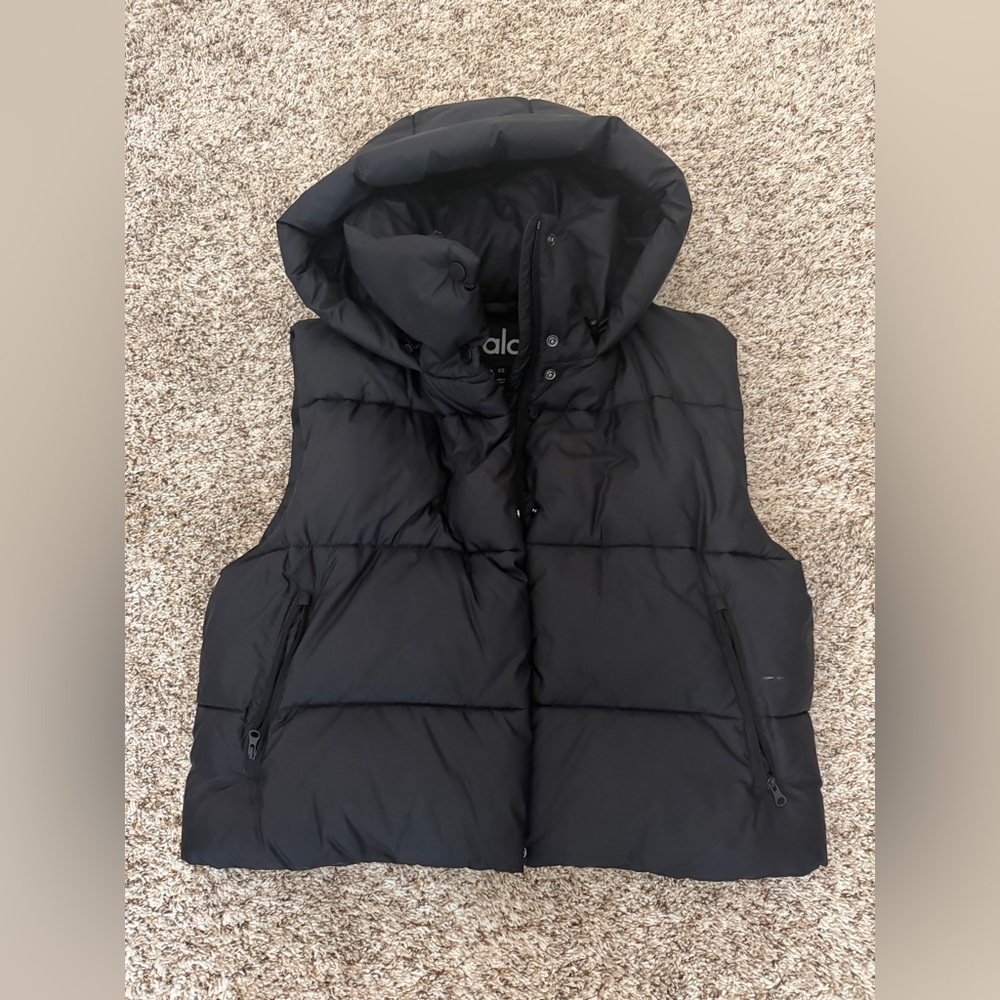ALO Gold Rush Puffer Vest black XS